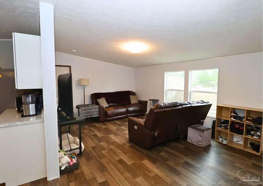 9819 American Farms Rd, Milton, FL 32583 - #2