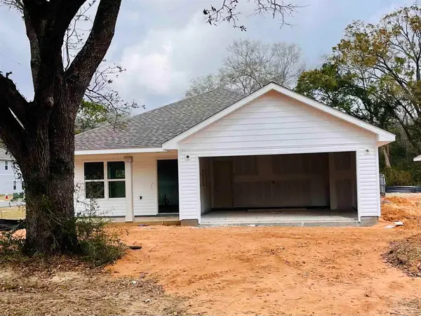 360 Mckinnon Ln, Pensacola, FL 32534