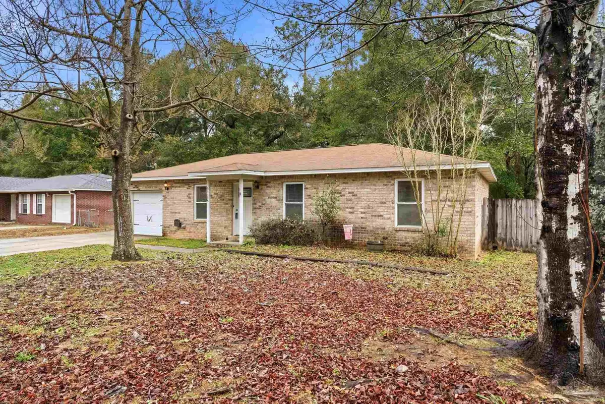 6568 Sinclair St, Milton, FL 32570 - #1