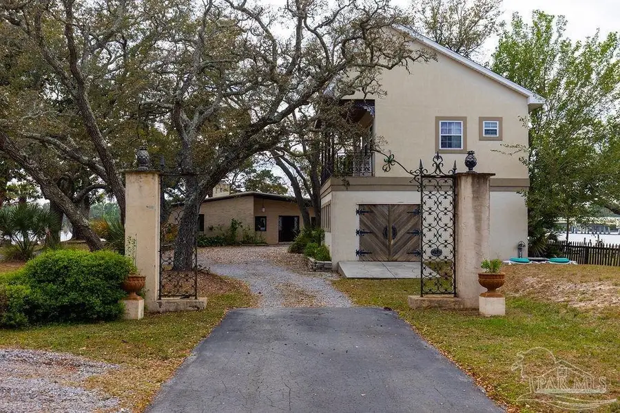 427 Vancouver St, Pensacola, FL 32507 - #3