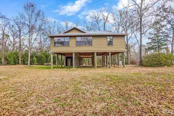 1002 Daffin Rd, Molino, FL 32577