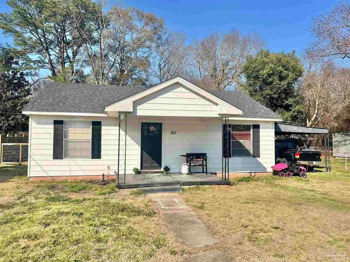 511 E Craig St, Atmore, AL 36502 - #1