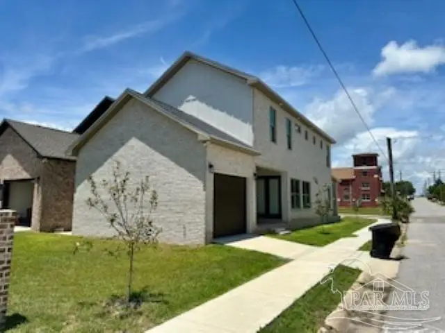 1001 W Wright St, Pensacola, FL 32502 - #2