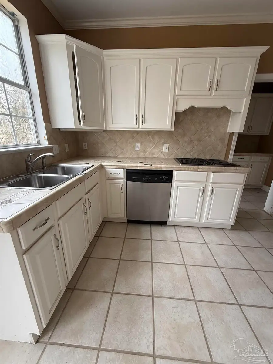 7416 San Ramon Dr, Milton, FL 32583 - #3