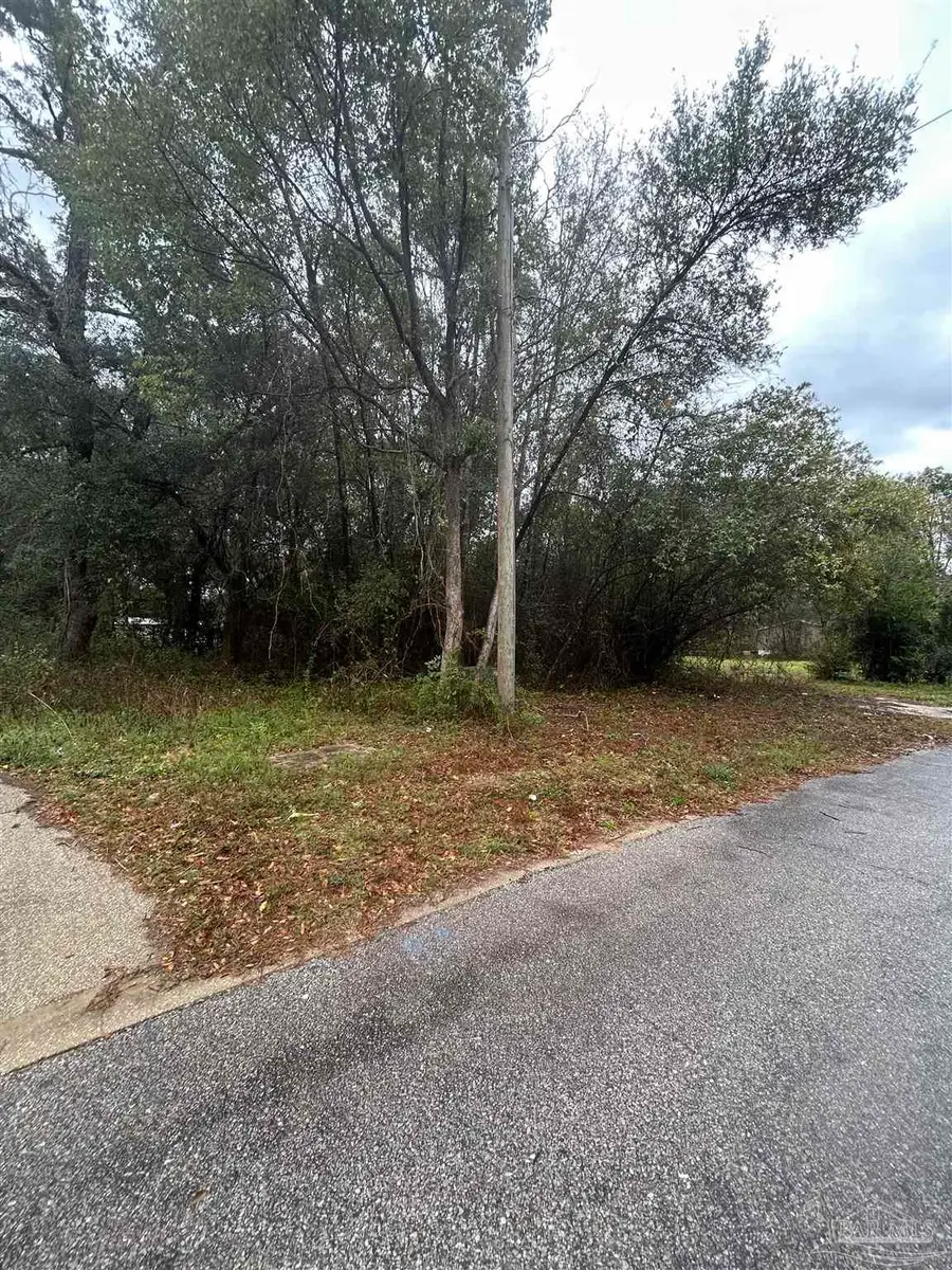 8600 Handicare St, Pensacola, FL 32514 - #3