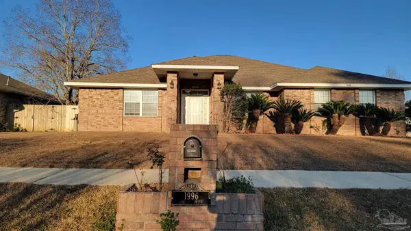 1996 Joshua Dr, Cantonment, FL 32533