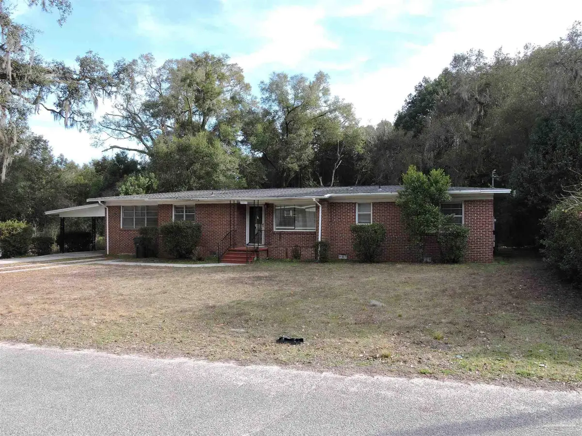 6807 Chaffin St, Milton, FL 32570 - #1