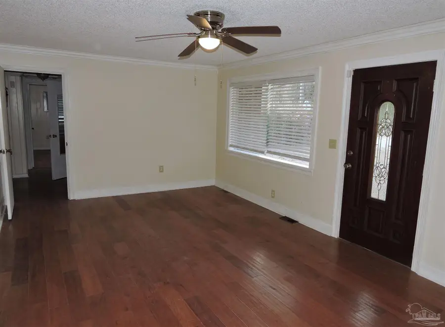 6807 Chaffin St, Milton, FL 32570 - #2