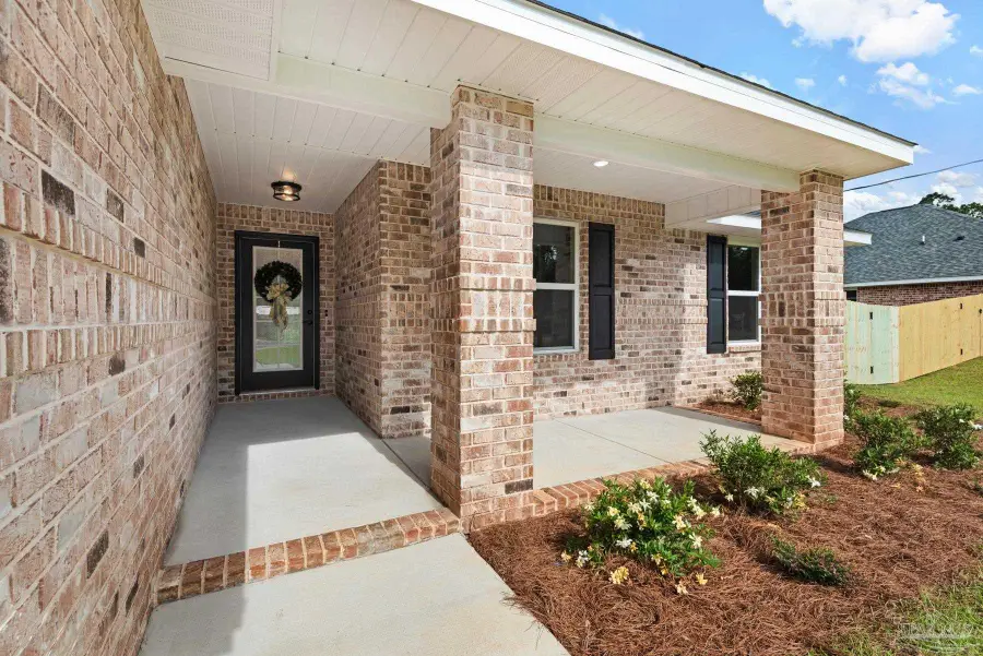 7949 Twin Lake Dr, Milton, FL 32583 - #3