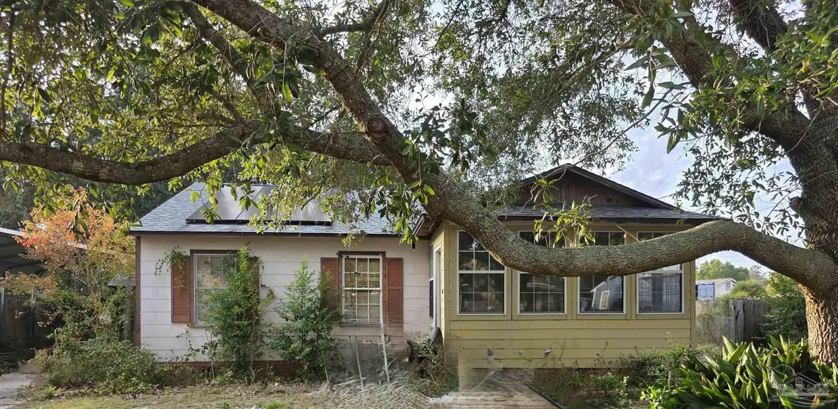 209 NW Gilliland Rd, Pensacola, FL 32507 - #1