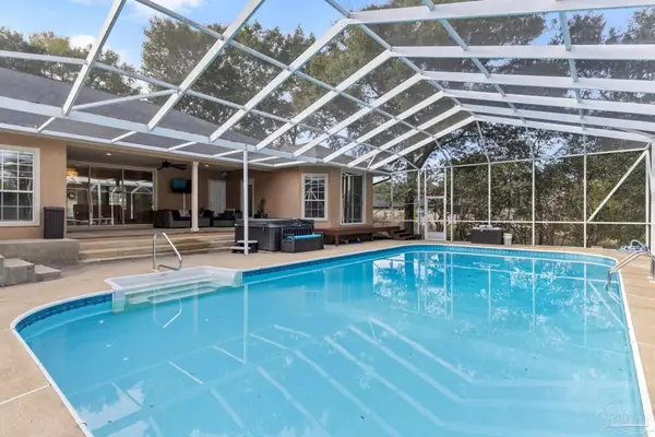 3445 Marcus Pointe Blvd, Pensacola, FL 32505