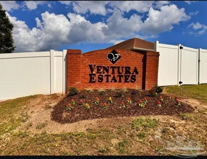 4474 Hampton Bay Blvd, Milton, FL 32583 - #3