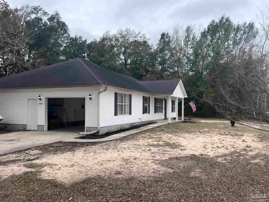 3041 N 17th Ave, Milton, FL 32583 - #2