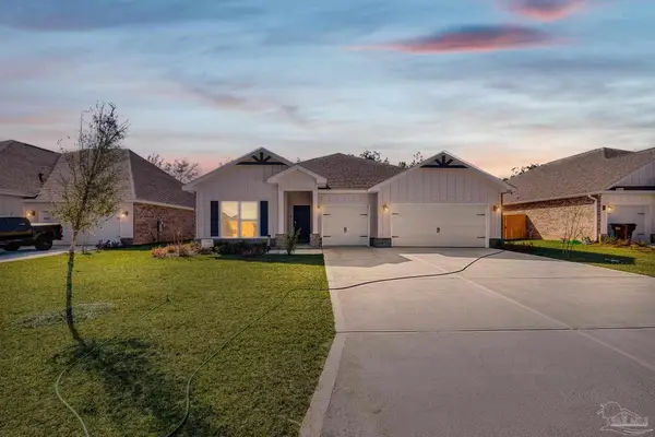 8640 Bluebell St, Milton, FL 32583