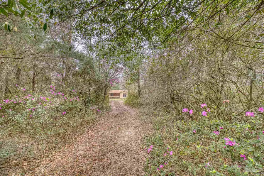 1099 Pine Top Ln, Cantonment, FL 32533 - #2