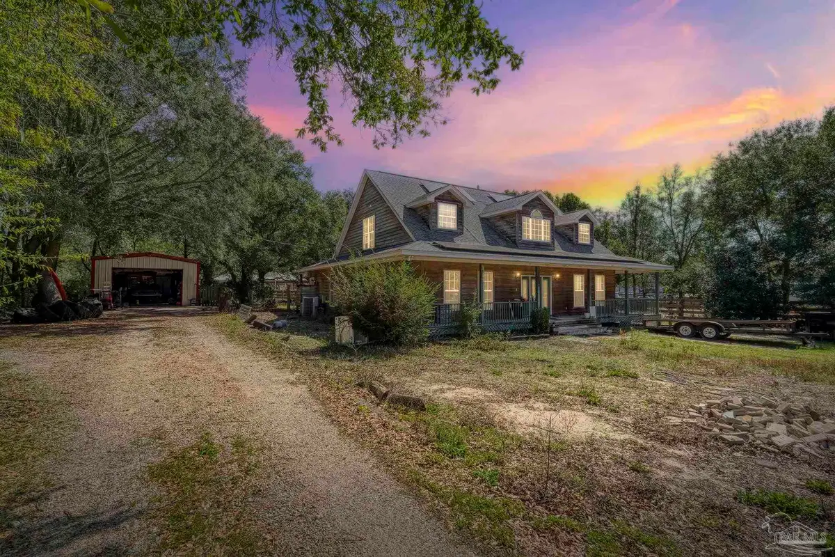 1658 Beechwood Dr, Gulf Breeze, FL 32563 - #1