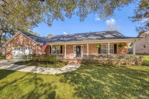 3205 Windmill Cir, Cantonment, FL 32533