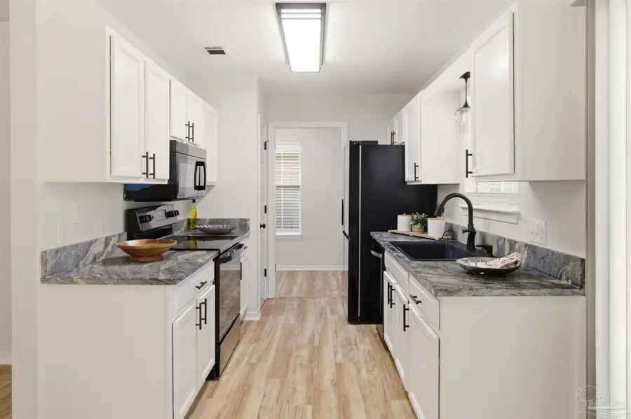 5327 Overbrook Dr, Milton, FL 32570 - #2