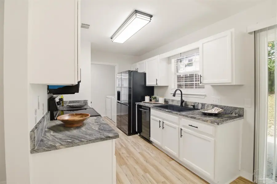 5327 Overbrook Dr, Milton, FL 32570 - #3