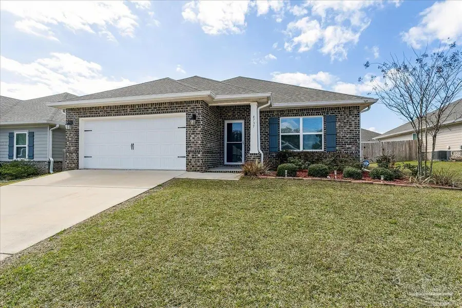 4737 Majestic Palm St, Pace, FL 32571 - #2