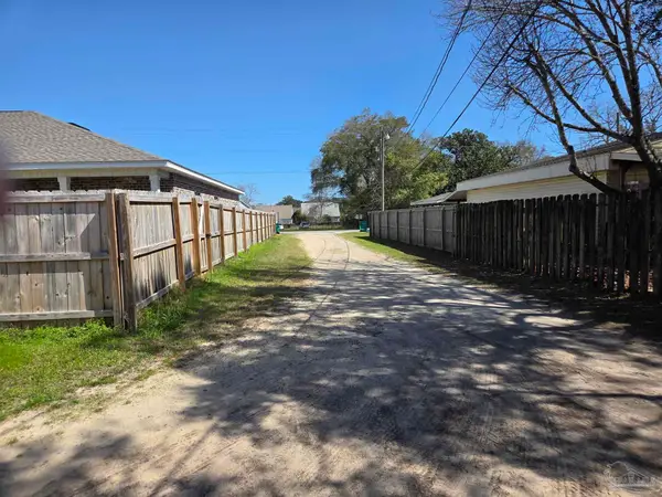 142B Rickey Ave, Ft Walton Beach, FL 32547