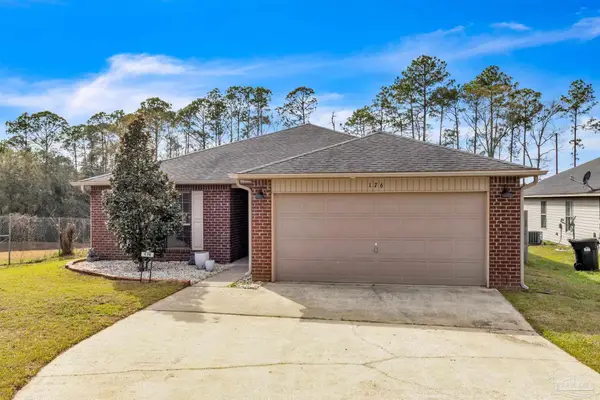 176 Millet Cir, Gonzalez, FL 32533