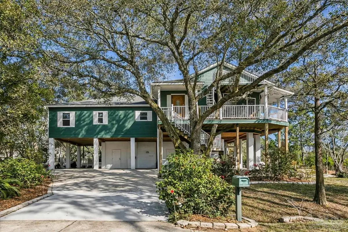 2624 San Antonio Dr, Milton, FL 32583 - #1