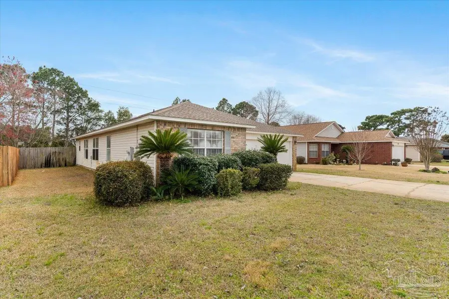 9523 Parker Pl Dr, Navarre, FL 32566 - #3