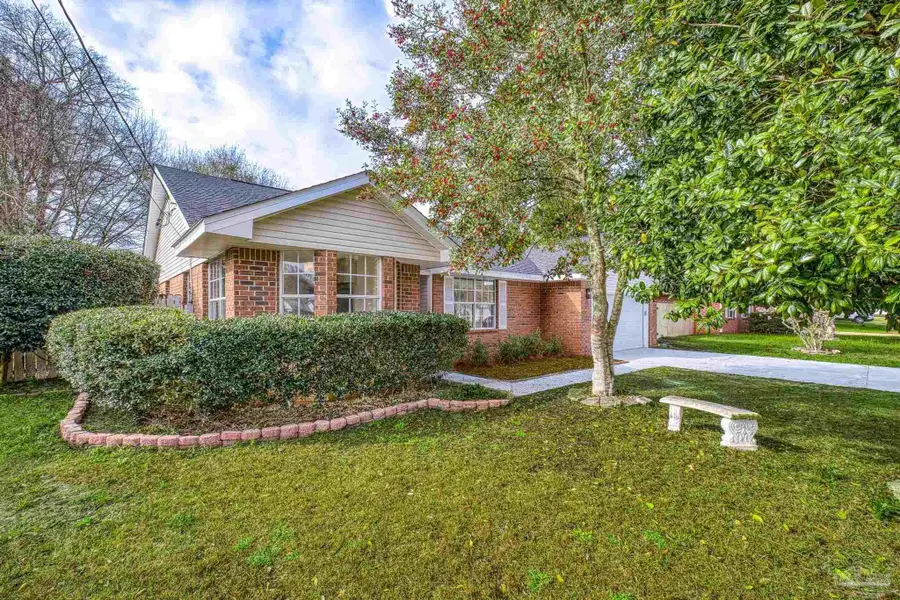 6555 Eagle Crest Dr, Milton, FL 32570 - #2