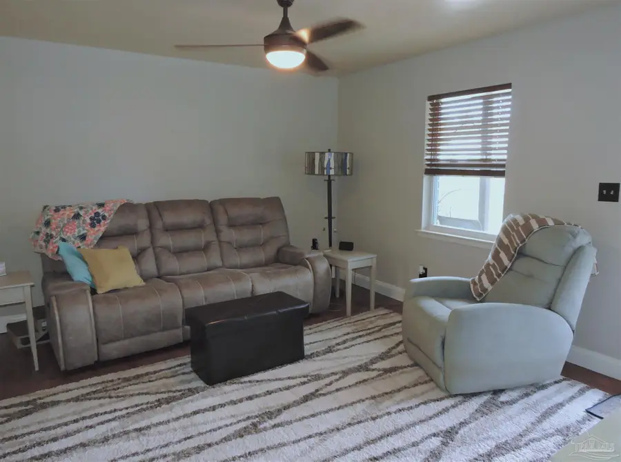 209 Marine Dr, Pensacola, FL 32507 - #3