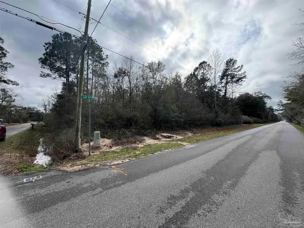 5165 San Miguel St, Milton, FL 32583