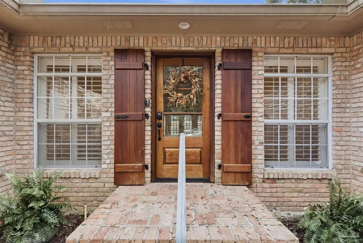 2437 W Bayshore Rd, Gulf Breeze, FL 32563 - #1