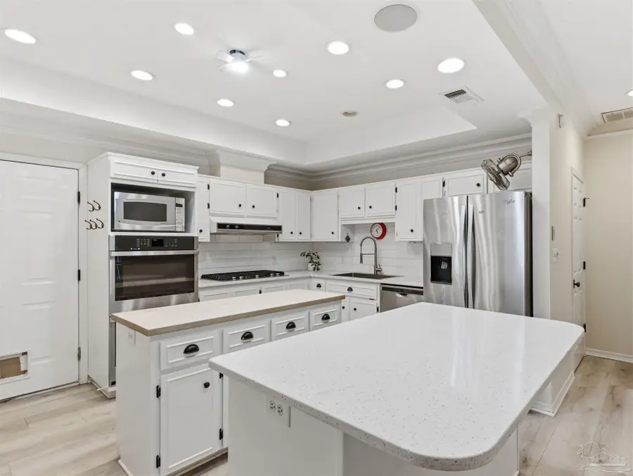 2437 W Bayshore Rd, Gulf Breeze, FL 32563 - #3