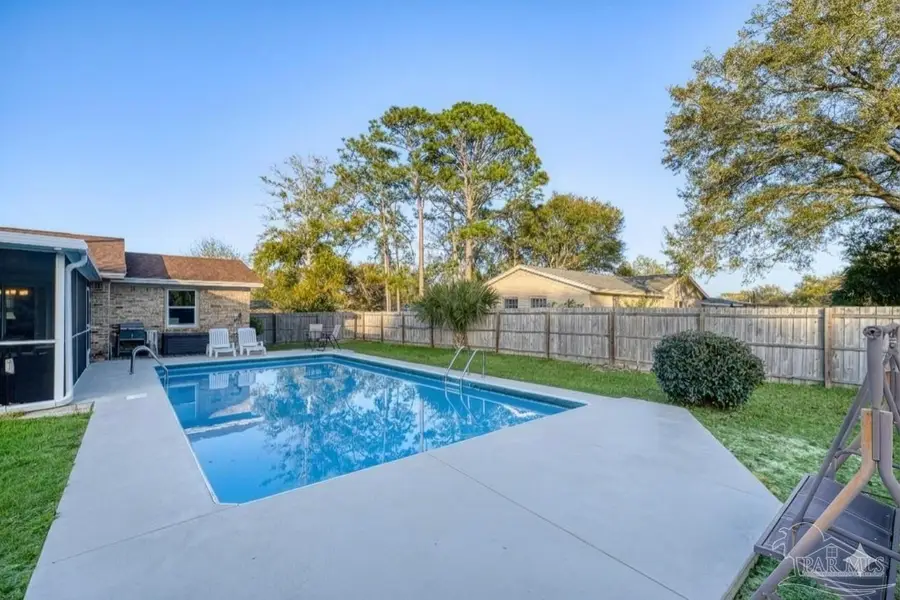 3601 Swan Ln, Pensacola, FL 32504 - #2