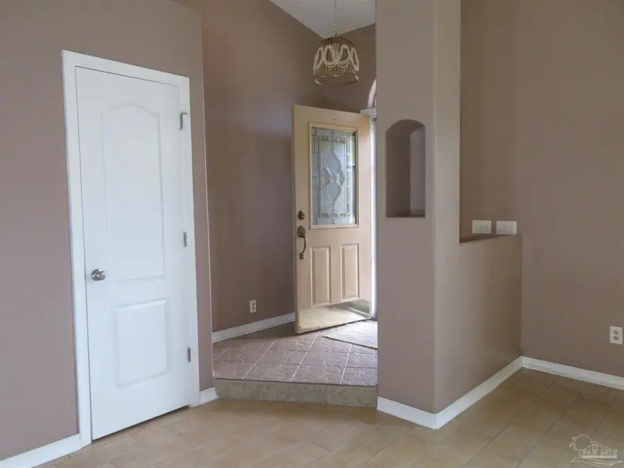 5717 Loring Dr, Milton, FL 32583 - #3