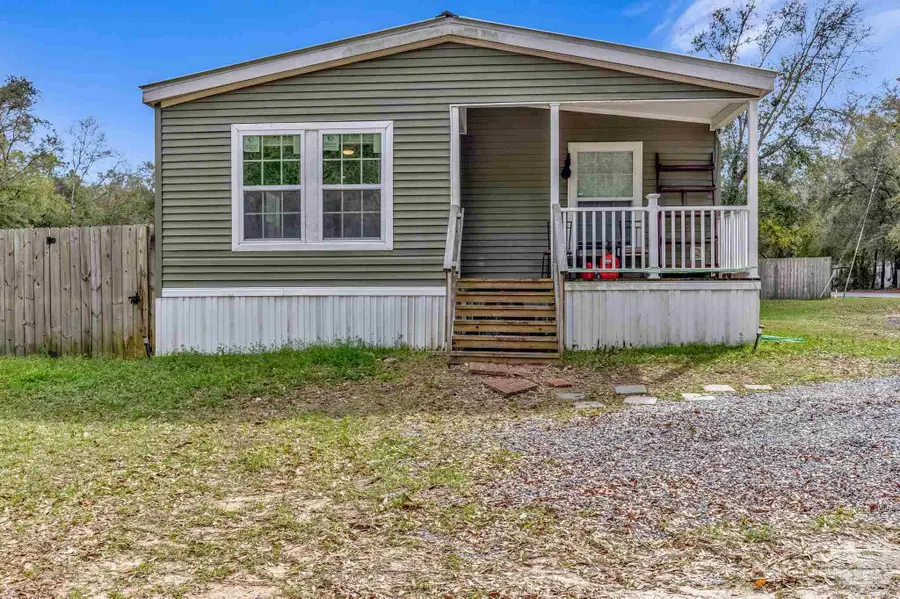 5144 Pauline St, Milton, FL 32583 - #2