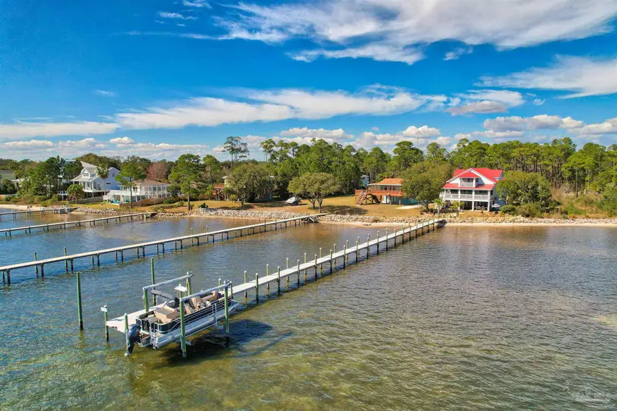 5485 Soundside Dr, Gulf Breeze, FL 32563 - #2