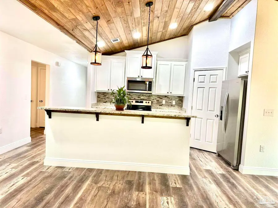 2943 N 13th Ave, Milton, FL 32583 - #3