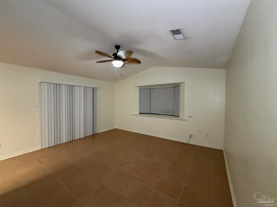 846 Amberway Dr, Pensacola, FL 32506 - #2