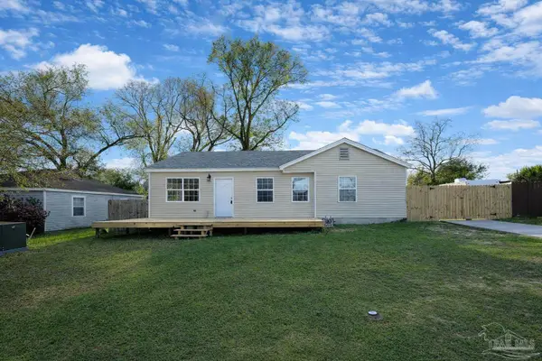 132 Elm St, Pensacola, FL 32506