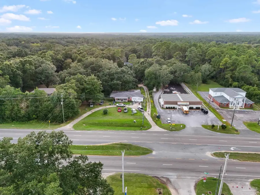 7121 Pine Forest Rd, Pensacola, FL 32526 - #2