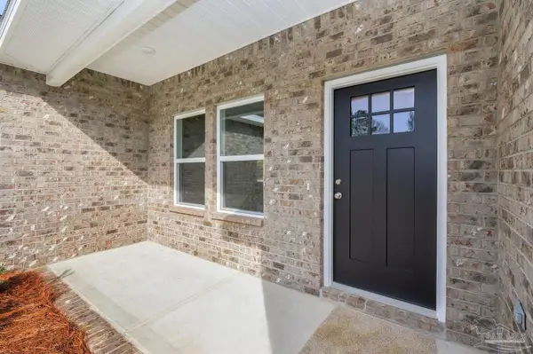 296 Park Ln, Crestview, FL 32536