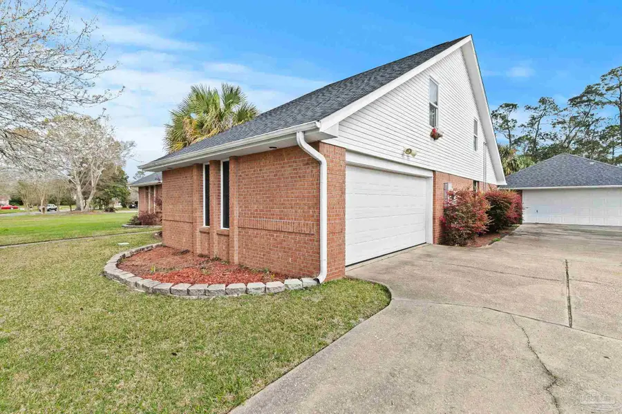 10060 Bristol Park Rd, Cantonment, FL 32533 - #3