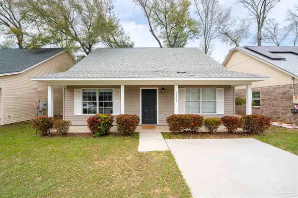 7060 Heather Oaks Dr, Pensacola, FL 32506
