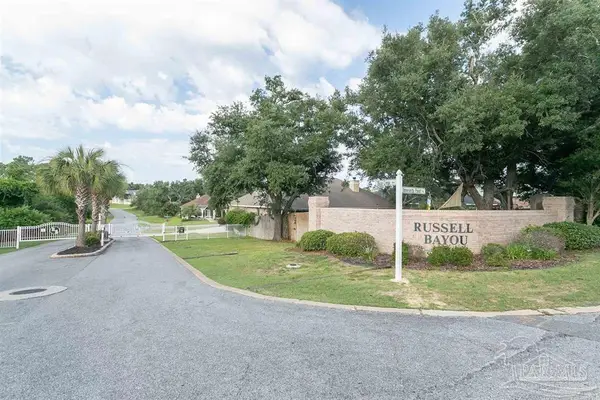 5768 Boca Ciega Blvd, Pensacola, FL 32507