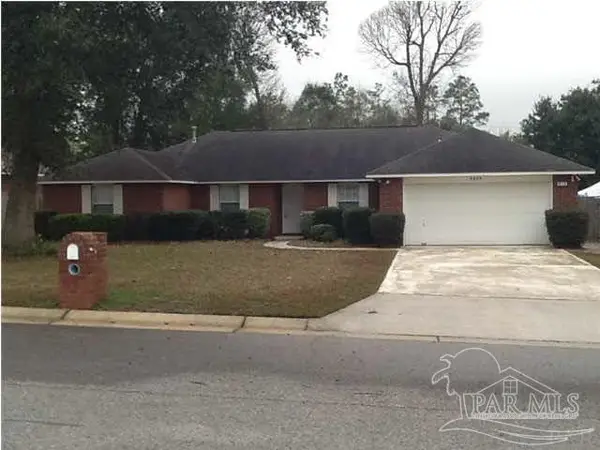 3243 Moss Pt Ln, Cantonment, FL 32533