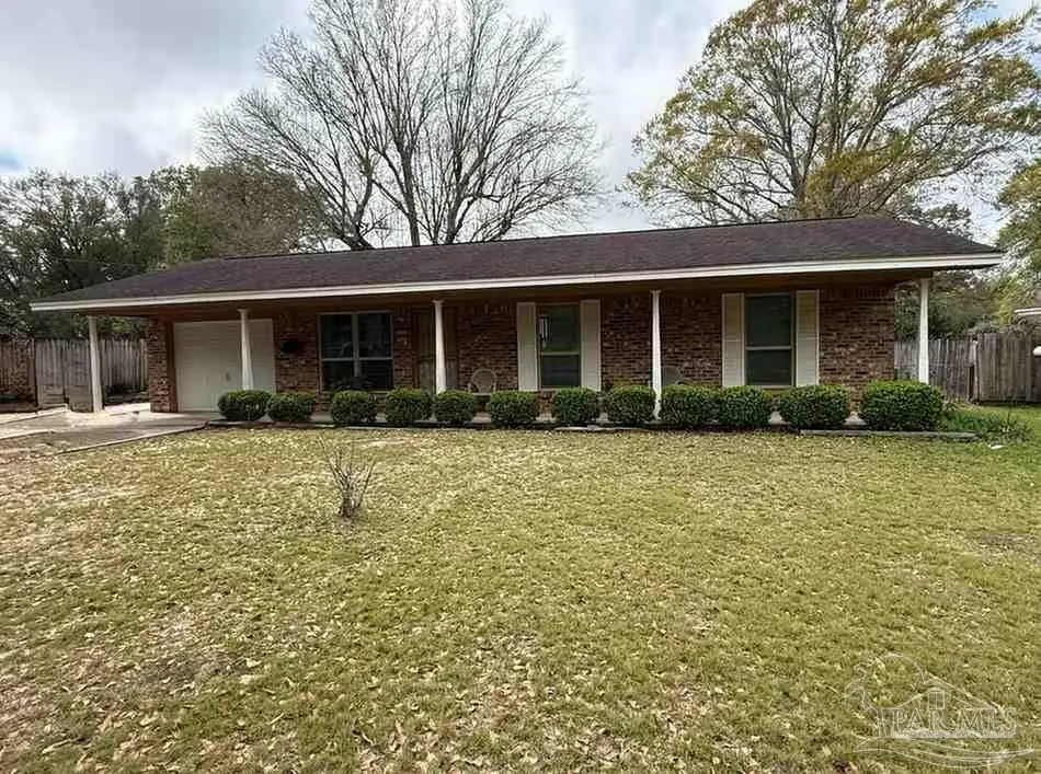 5505 Fairview Dr, Pensacola, FL 32505 - #1