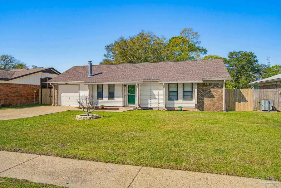 7415 Viewcrest Dr, Pensacola, FL 32504 - #2