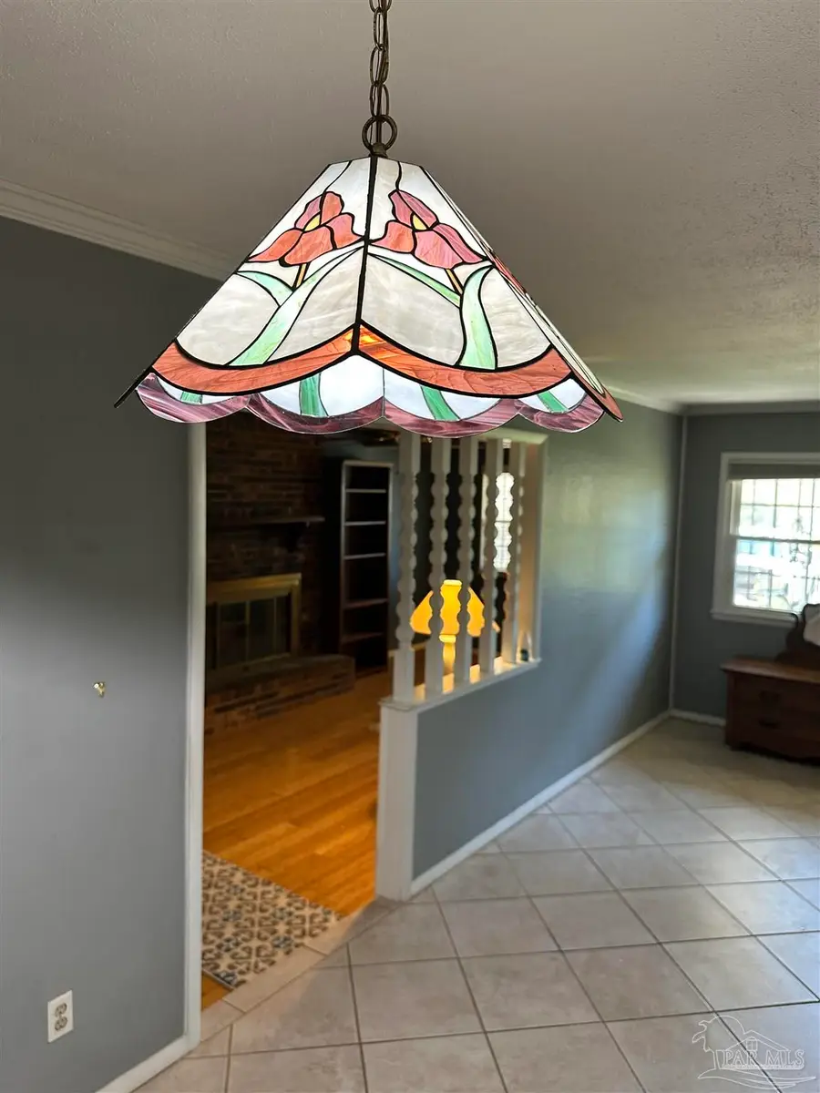 4694 Kingston Dr, Pensacola, FL 32526 - #3