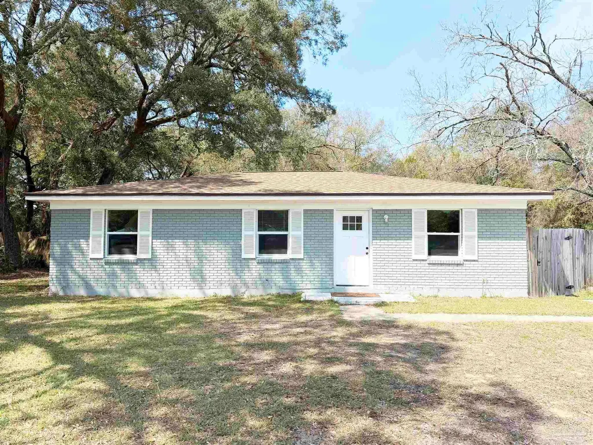 4920 La Ceiba Dr, Pensacola, FL 32526 - #1